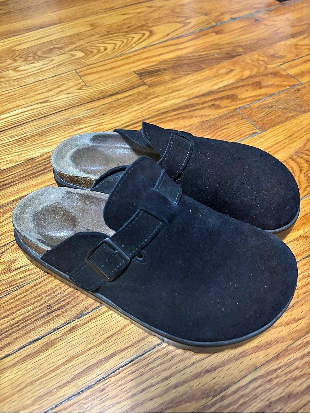 Project cloud Boston Black Suede Clogs